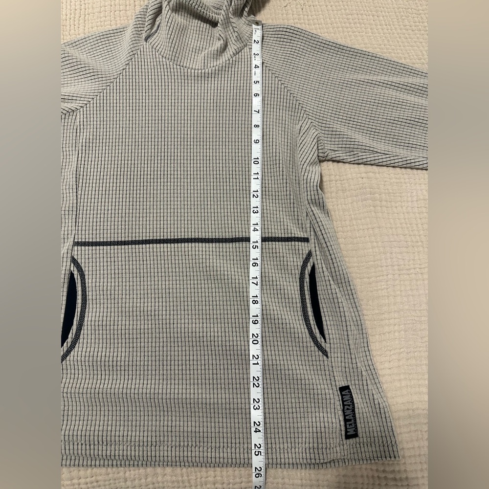 Melanzana Women’s Light Gray Microgrid Hoodie